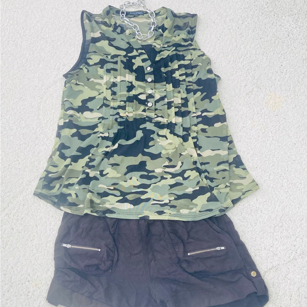 Ava & Grace Green and Black Tank Top